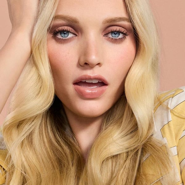 đ„Eye Shadow With Eye-Flattering Formula