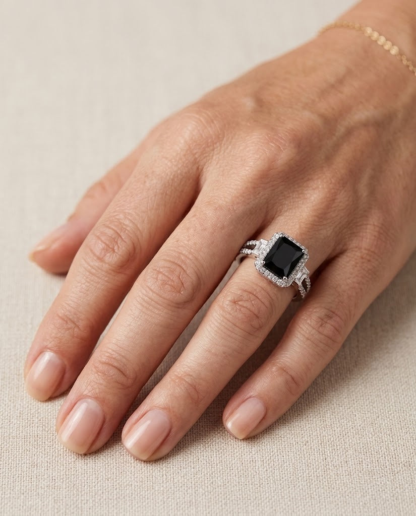 Imogen | Women's Elegant Black Stone Ring