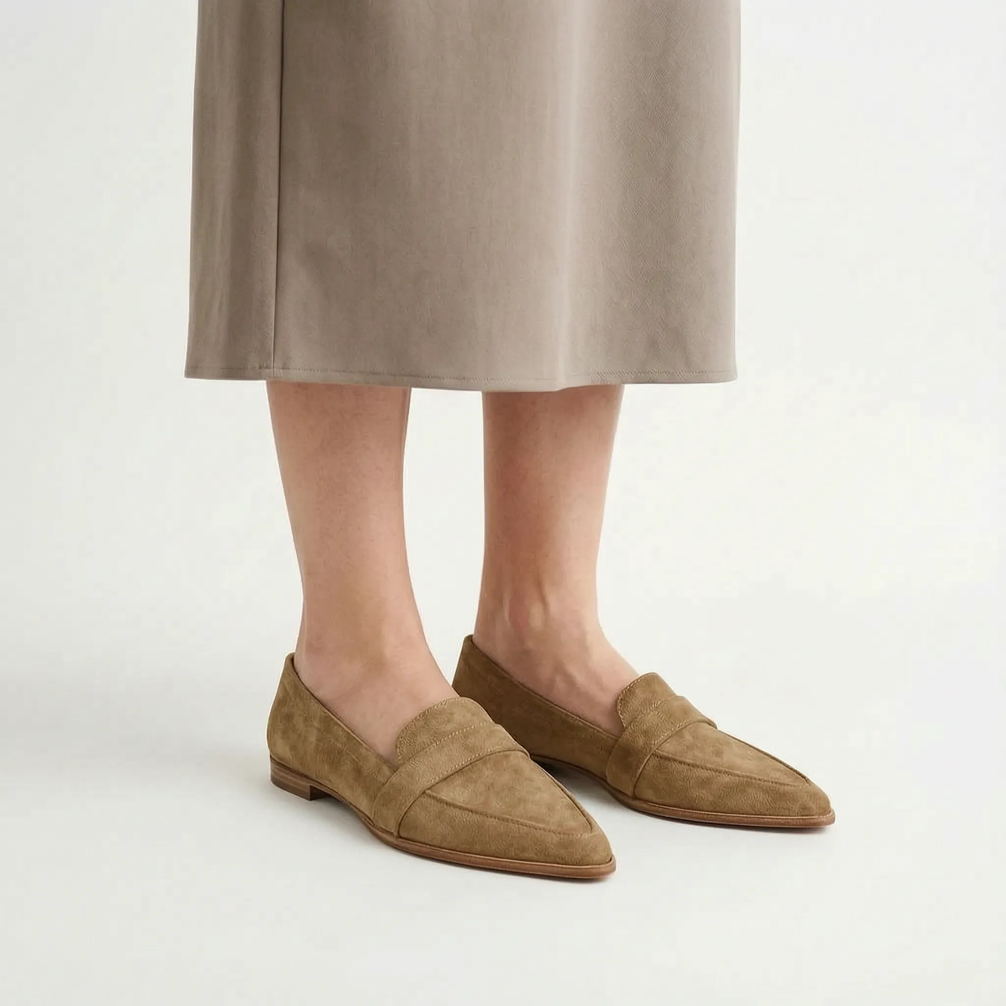 Velmira - Pointed Toe Women's Loafers
