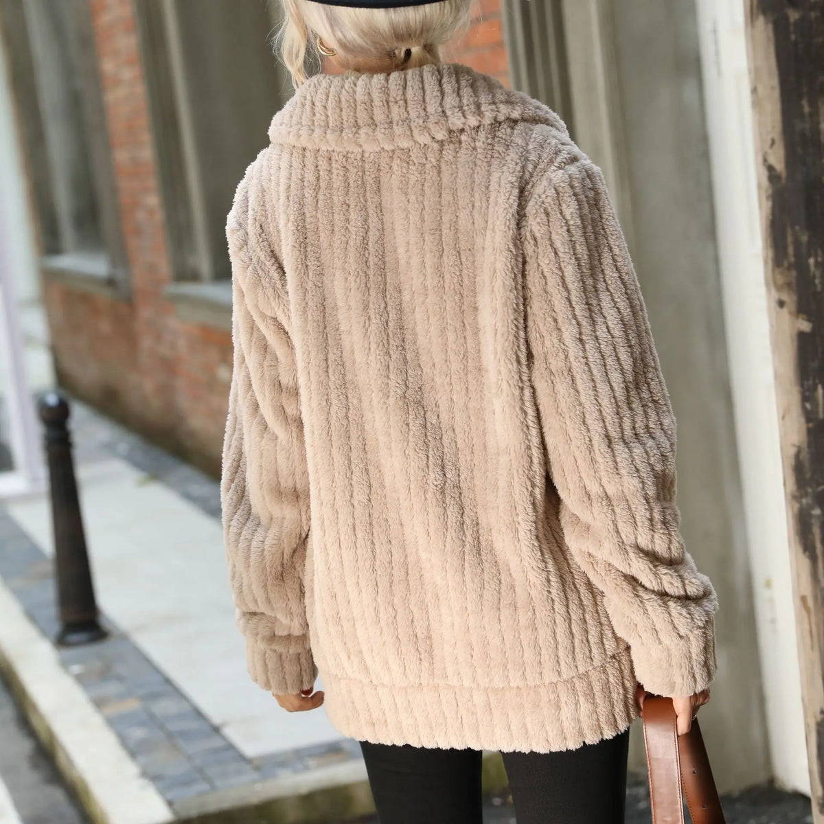 Amara - Women's Cosy Textured Jacket