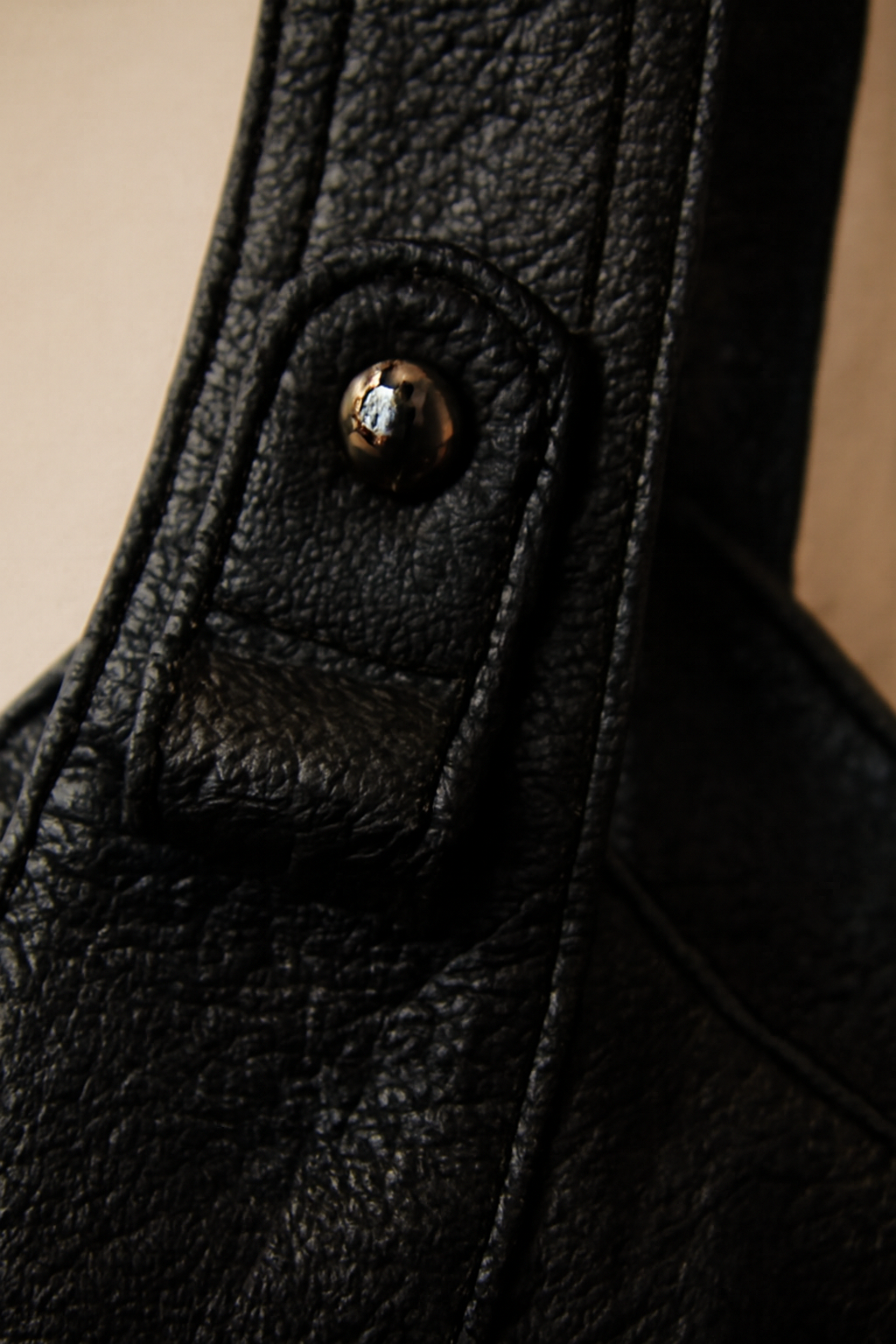 Callista - Women's Oversized Shoulder Bag with Zipper Details