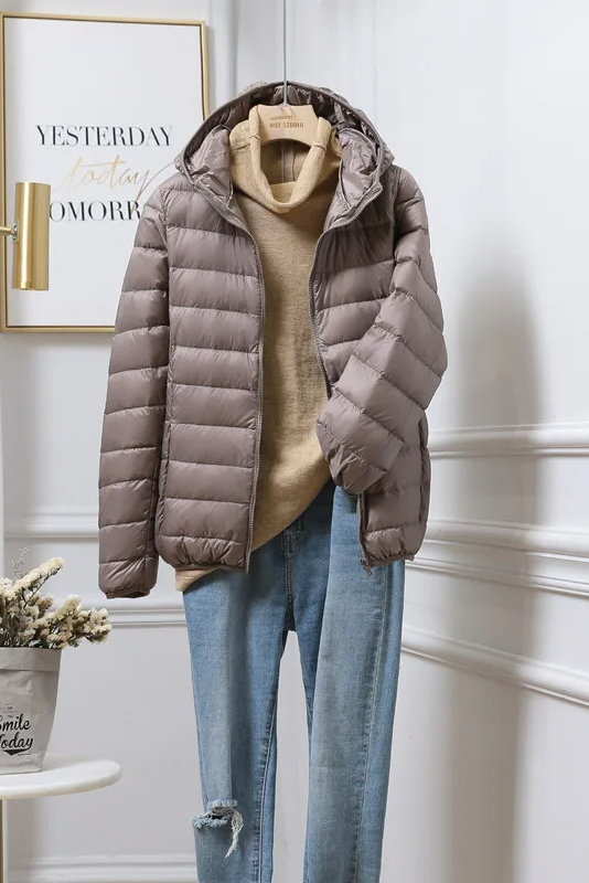 Celeste - Women's Winter Puffer Coat with Hood