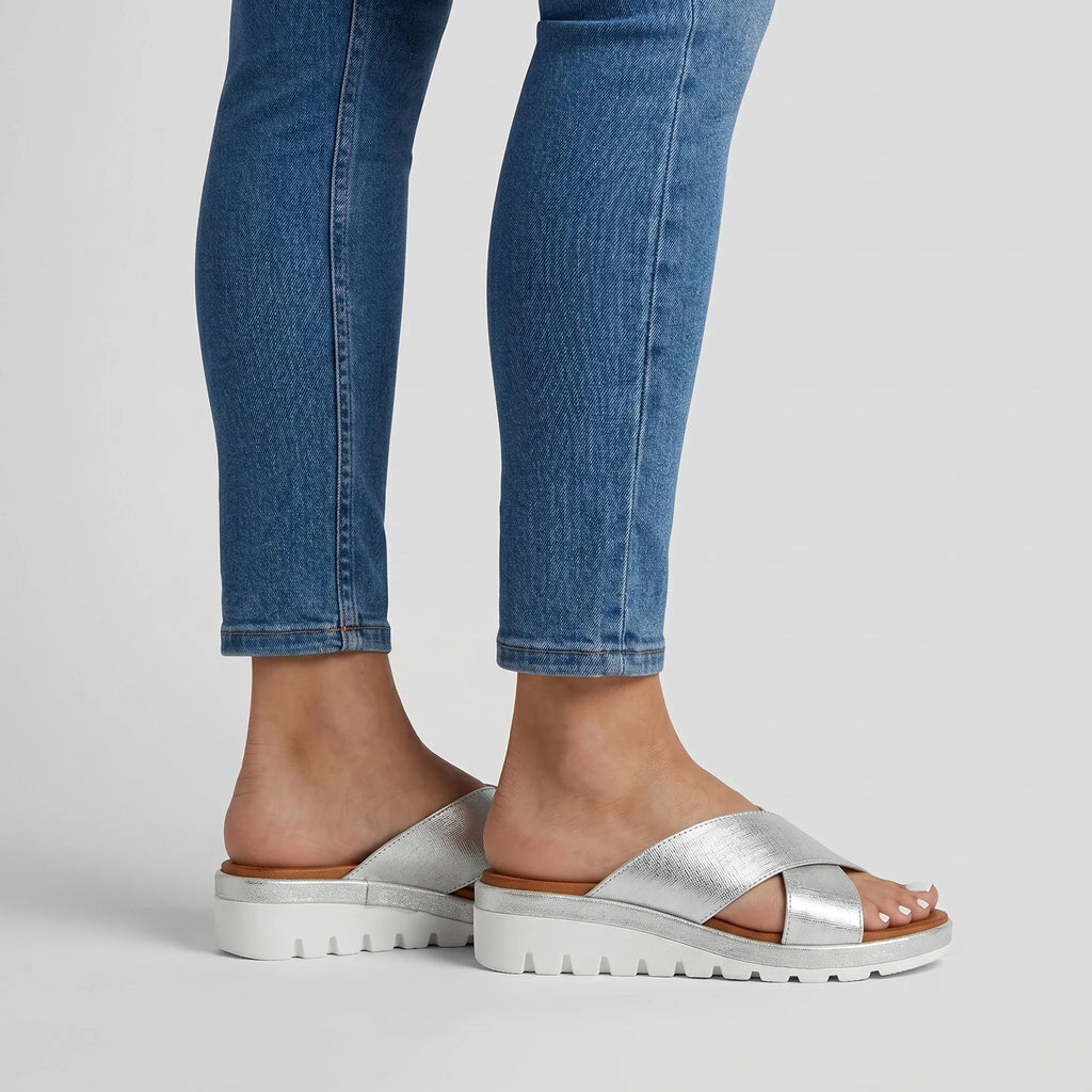 Elara - Women's Metallic Crisscross Platform Sandals