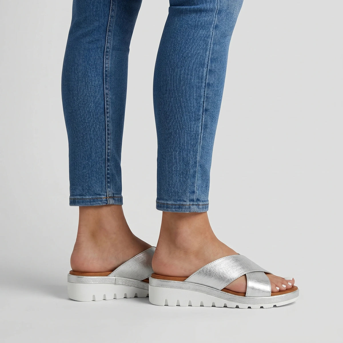 Elara - Women's Metallic Crisscross Platform Sandals