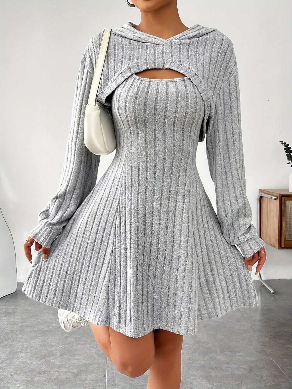 Elara - Women's Stylish Knit Dress with Cut-Out Detail