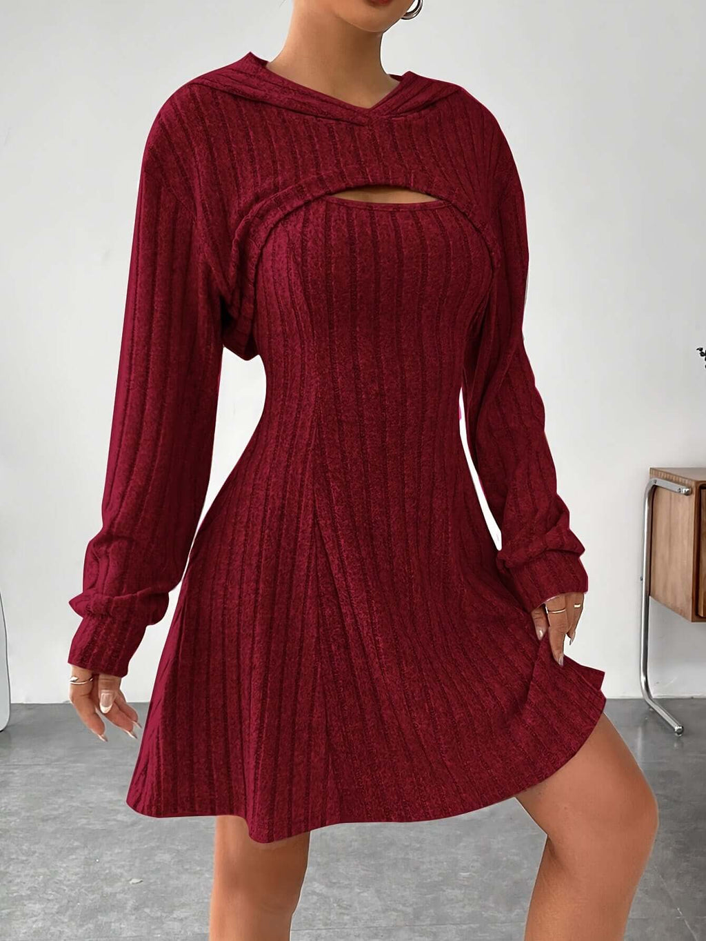 Elara - Women's Stylish Knit Dress with Cut-Out Detail