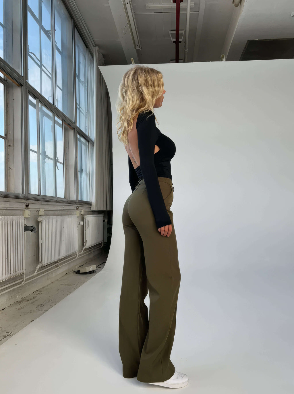 Elora - Women's Wide Leg Trousers with Ribbed Top