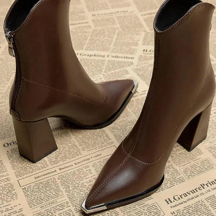 Elowen - Women's Pointed Toe Zip Boots