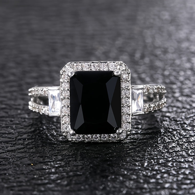 Imogen - Women's Elegant Black Stone Ring