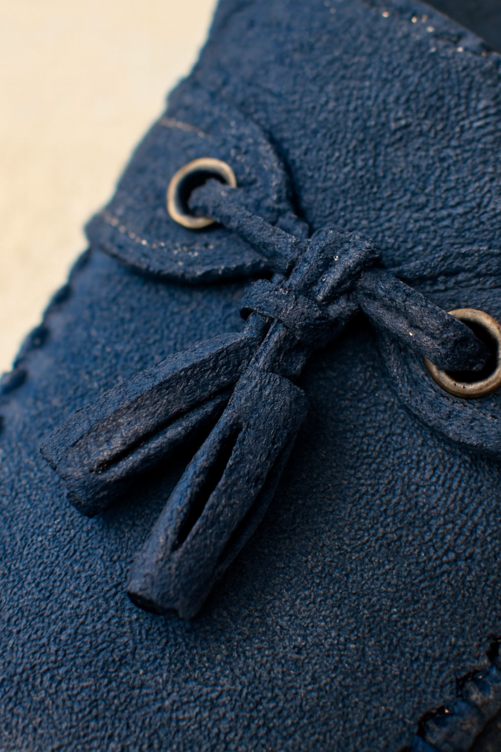 Lavinia - Women's Classic Loafers with Tassel Detail