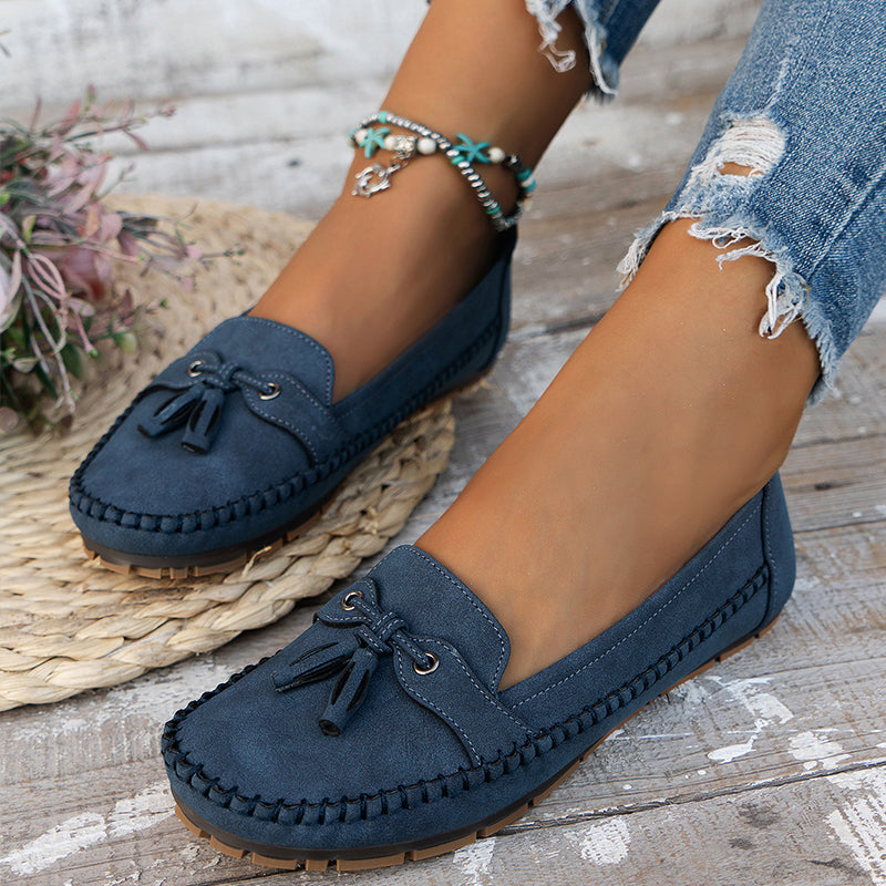 Lavinia - Women's Classic Loafers with Tassel Detail