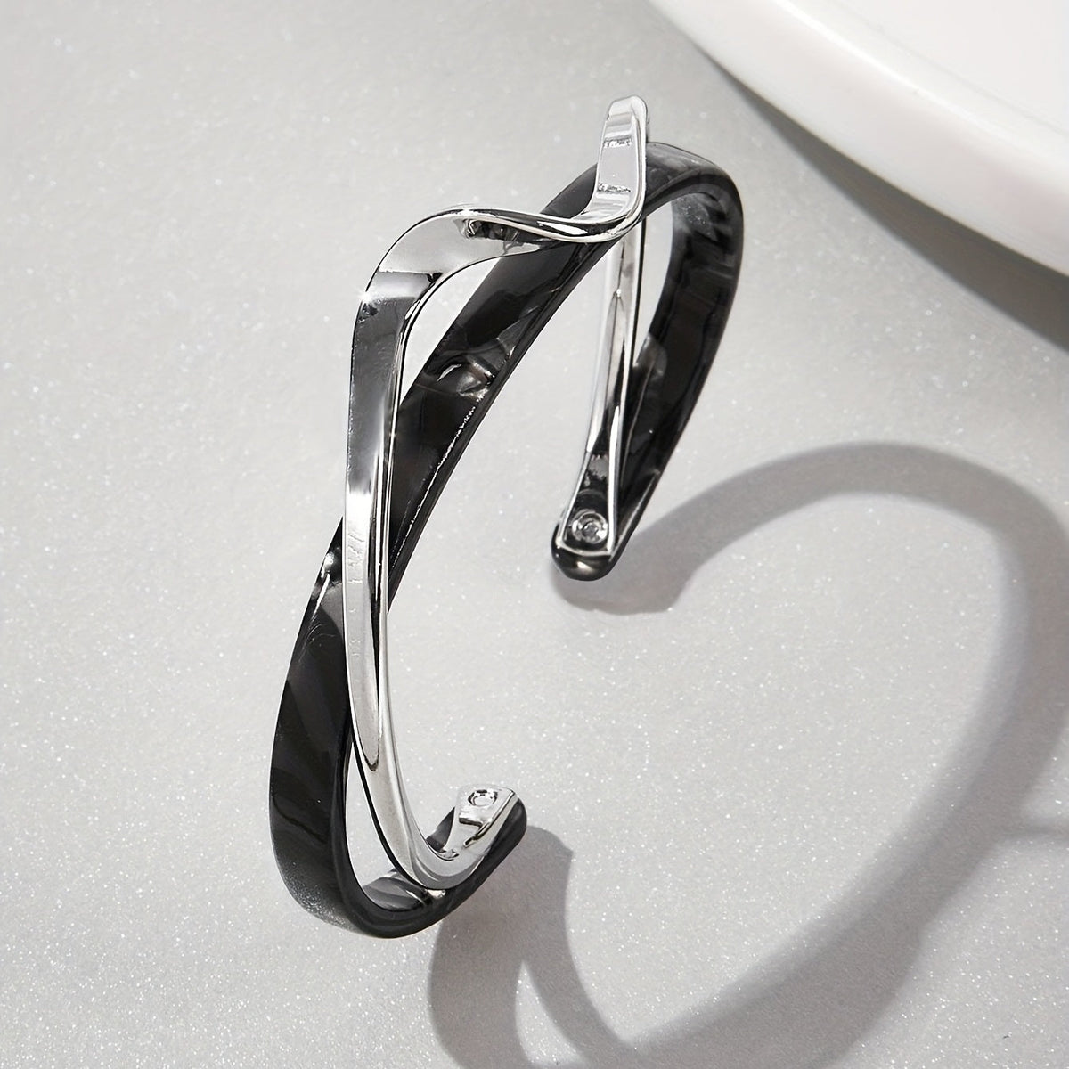 Liora - Women's Sleek Mixed Metal Twist Bracelet